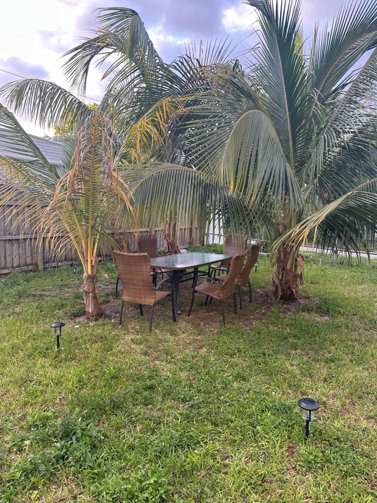 104 Mixed Shared Rooms Central, Friendly, Affordable Miami Eksteriør billede